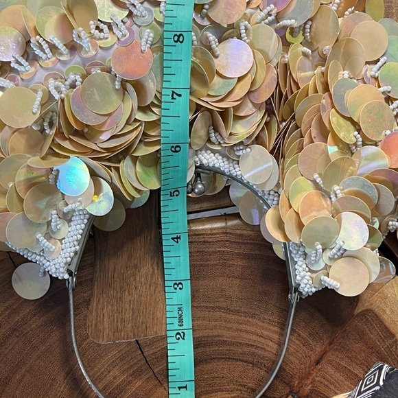 Vintage, iridescent sequin and pearl clutch. - Picture 10 of 11